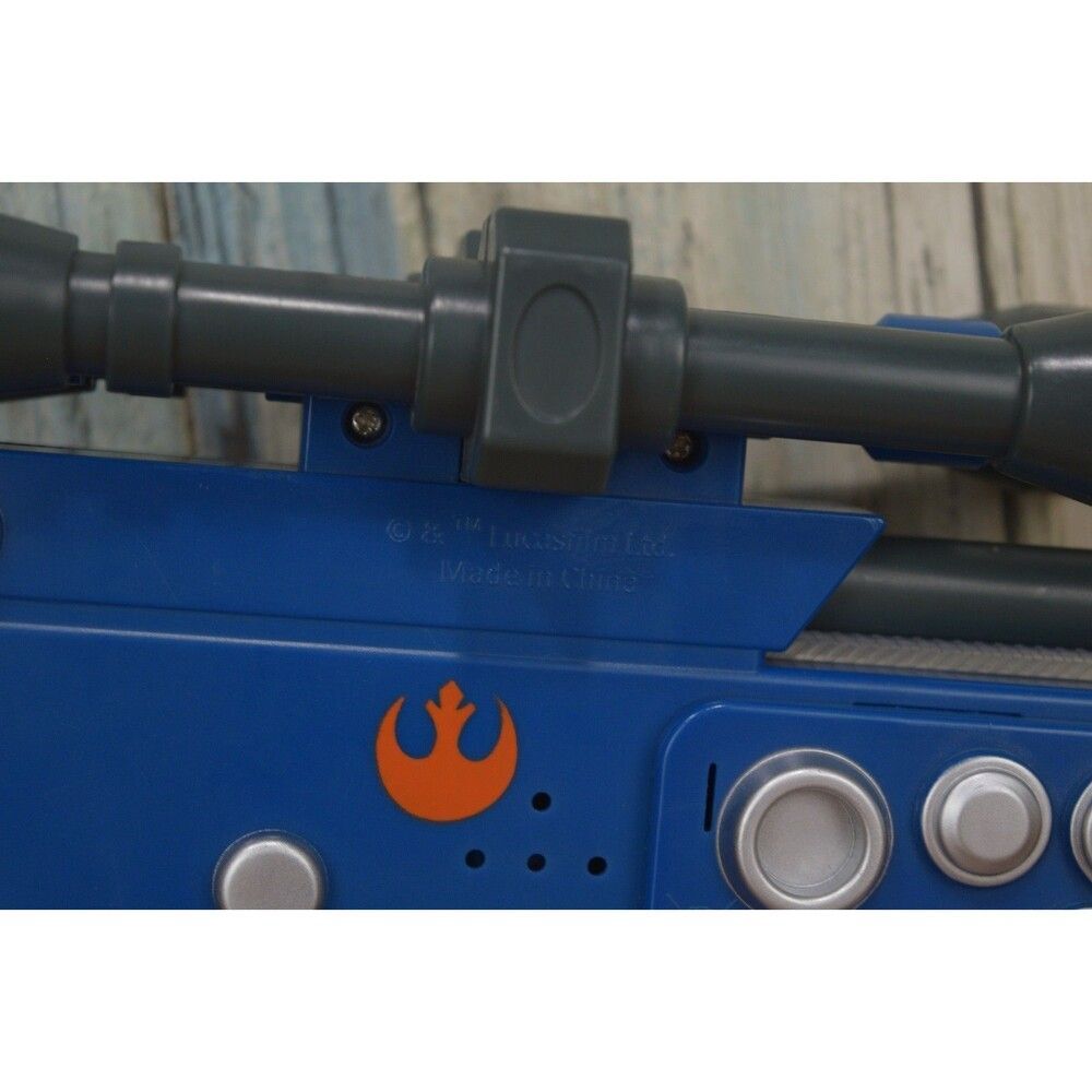 Star Wars Chewbacca Bowcaster Arbalete Toy Gun Blaster Light Sounds Disney Parks - Picture 6 of 11